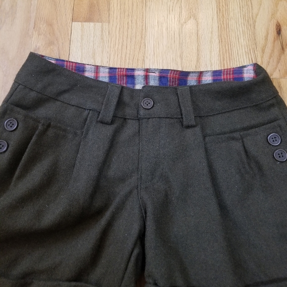 Korean Brand Olive Dark Green Winter Shorts Cotton Cuffed Dress Shorts with belt - Picture 4 of 8